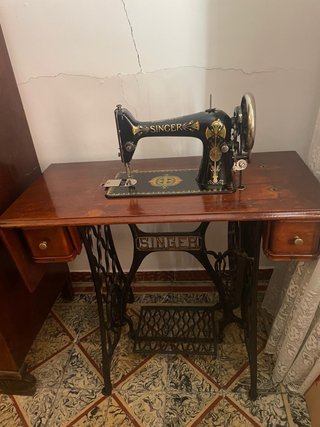 Máquina de coser Singer 66k
