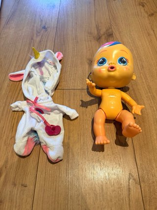 Muñeca Cry Babies Fantasy Dreamy Unicornio