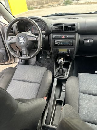 SEAT Leon 2004