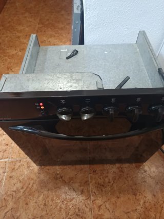 Horno Eléctrico Teka HT 490ME negro