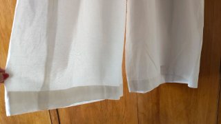 Mono de mujer blanco