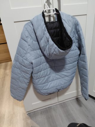 Plumas Bershka Azul