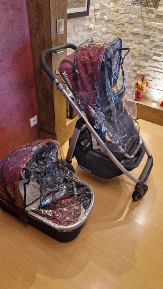 Carro UPPAbaby Cruz granate con capazo y silla