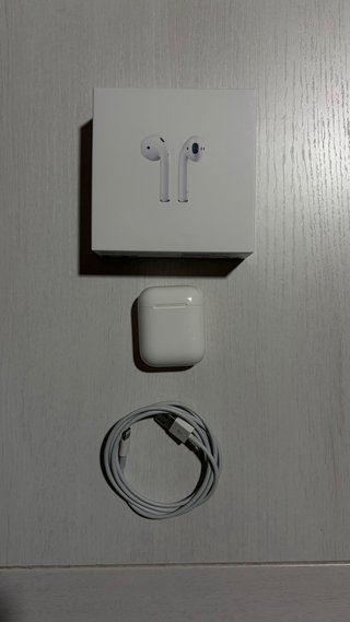 Apple AirPods 2 -