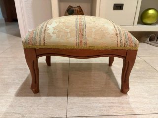 Taburete Vintage de Madera y Tela
