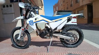 Husqvarna FE 450 (2023)