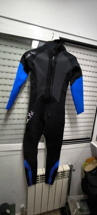 Neopreno Billabong azul y negro