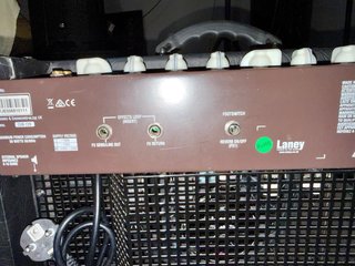 Amplificador Laney CUB 12R Válvulas