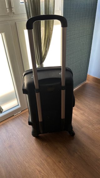Maleta Samsonite rígida con ruedas