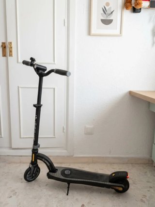Patinete eléctrico nuevo Globber infantil.
