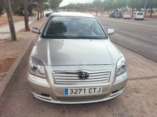 Toyota Avensis 2004