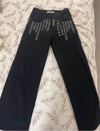 Pantalón Negro con Detalles de Anillas Nicoli