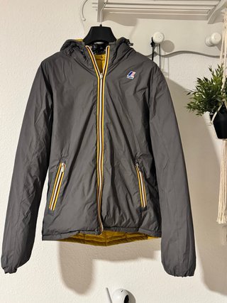 Chaqueta K-Way reversible gris y amarilla