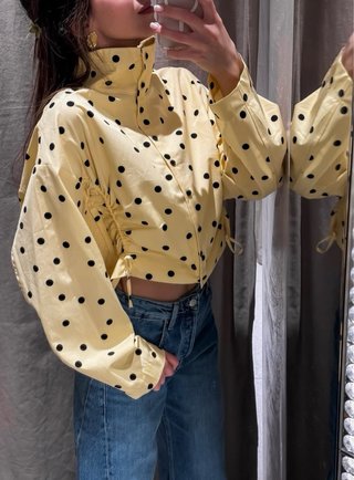 Chaqueta de Lunares con Frunces