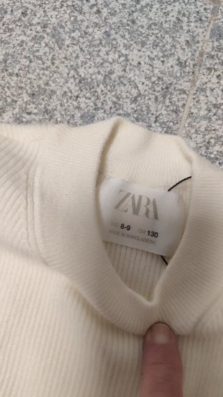 Jersey Zara de canalé color crema