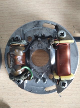Volante Magnético Electrónico Derbi Variant