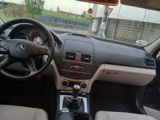 Mercedes-Benz Clase C 2010