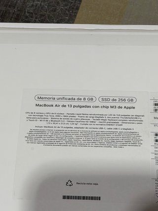 MacBook Air 13,6” M3 Plata