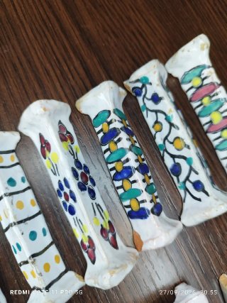 10 posacubiertos vintage cerámica y Arcilla