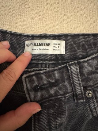 Pantalón vaquero ancho gris