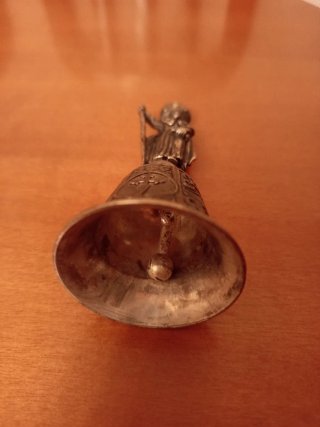 Campana de mesa decorada