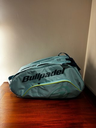Paletero Bullpadel Specialist Verde Aqua