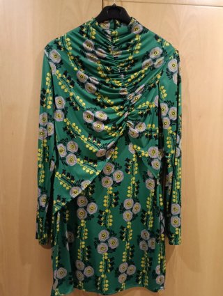 Vestido Zara verde estampado floral
