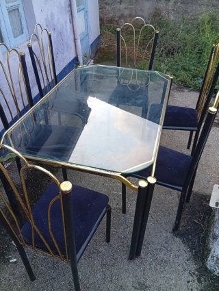 Mesa de Salón con Sobre de Cristal