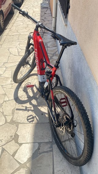 Bicicleta Eléctrica Wilier Roja