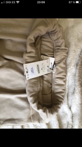 Pantalón Zara