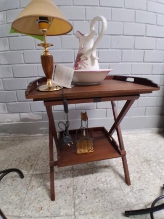 Mesa Auxiliar de Madera