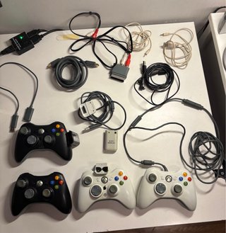 XBOX 360 CARCASA RESIDENT EVIL , JUEGOS Y CARTERA