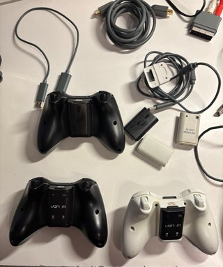 XBOX 360 CARCASA RESIDENT EVIL , JUEGOS Y CARTERA