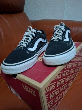Zapatillas Vans Negras y Blancas