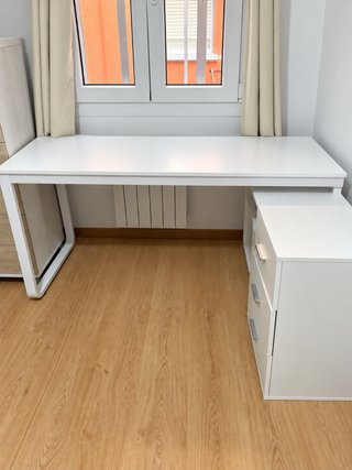 Escritorio en L Blanco con Cajonera