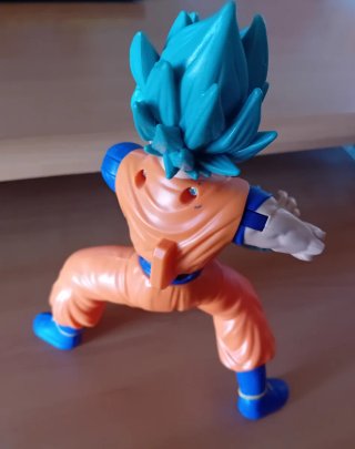 Figura Goku Super Saiyan Blue 21cm