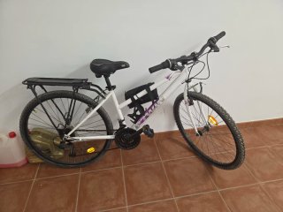 Bicicleta BTT Btwin Blanca
