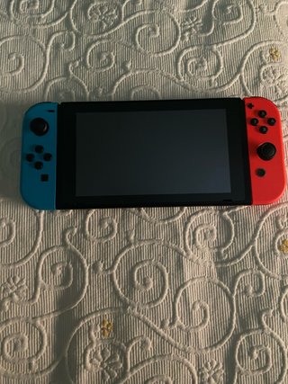 Nintendo Switch Azul y Roja