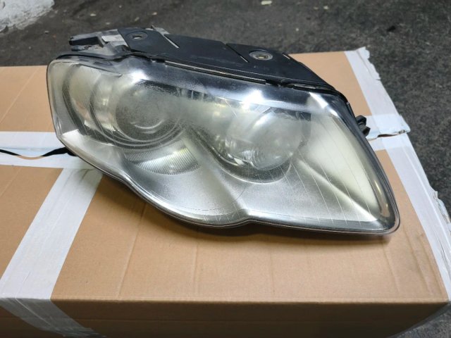 Faro Xenon Passat B6