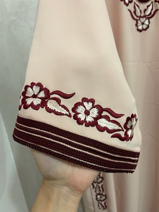 Caftán Zeen Couture Talla L largo y nuy bonito