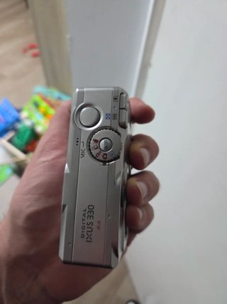Camara Canon Digital IXUS 330 Plata