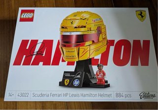 LEGO Scuderia Ferrari HP Lewis Hamilton Helmet