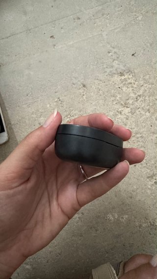 Auriculares inalámbricos negros y grises