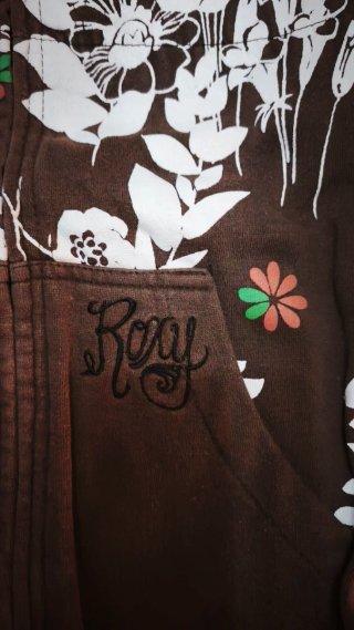 Chaqueta con estampado floral marrón