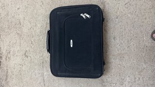 Bolsa portátil Artvi negra