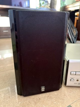 Sistema de Sonido Yamaha con Altavoces