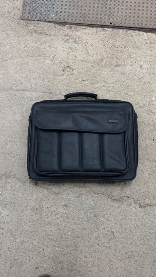 Bolsa para portátil Trust negra