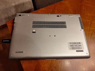 Dos Portátiles HP 650 G4, cracks plásticos