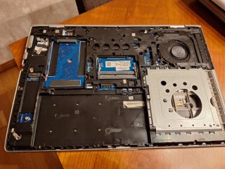 Dos Portátiles HP 650 G4, cracks plásticos