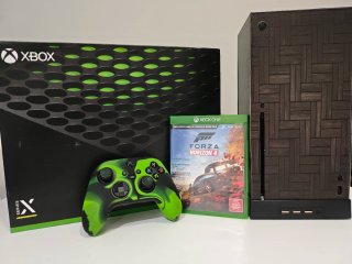 Xbox Series X+Forza Horizon 4 ,,,NO ES NEGOCIABLE